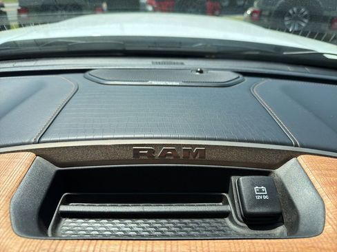 Used 2023 RAM 2500 Limited image 41