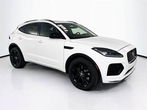 New 2024 Jaguar E-PACE R-Dynamic SE image 3