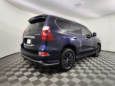 Used 2022 Lexus GX 460 Luxury w/ Sport Design Package AWD/4WD image 5