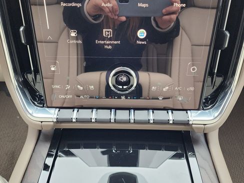 New 2026 GMC Yukon Denali w/ Denali Reserve Package AWD/4WD image 34