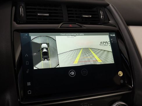 Used 2021 Jaguar E-PACE SE image 6