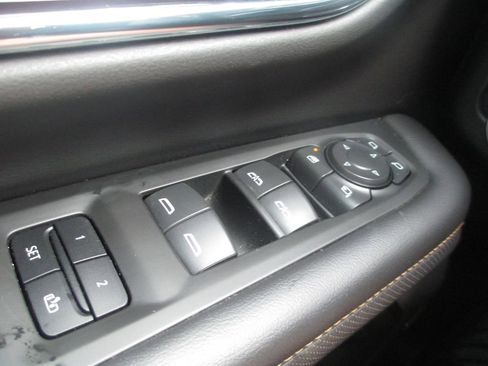 Used 2022 GMC Yukon AT4 AWD/4WD image 31