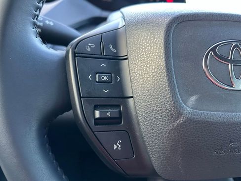 Used 2024 Toyota Prius LE image 19