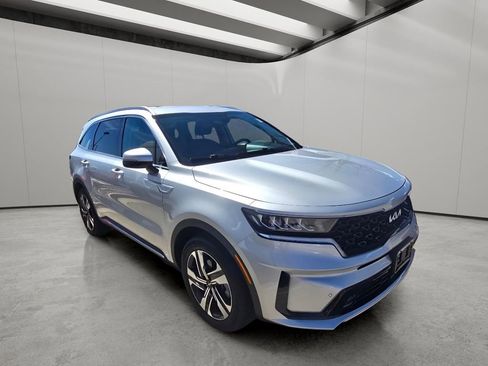 Used 2024 Kia Sorento EX image 10