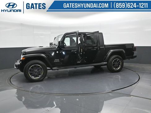 Used 2022 Jeep Gladiator Overland w/ Popular Equipment Package image 61