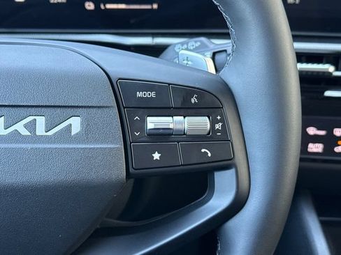 New 2026 Kia Sportage LX FWD image 30