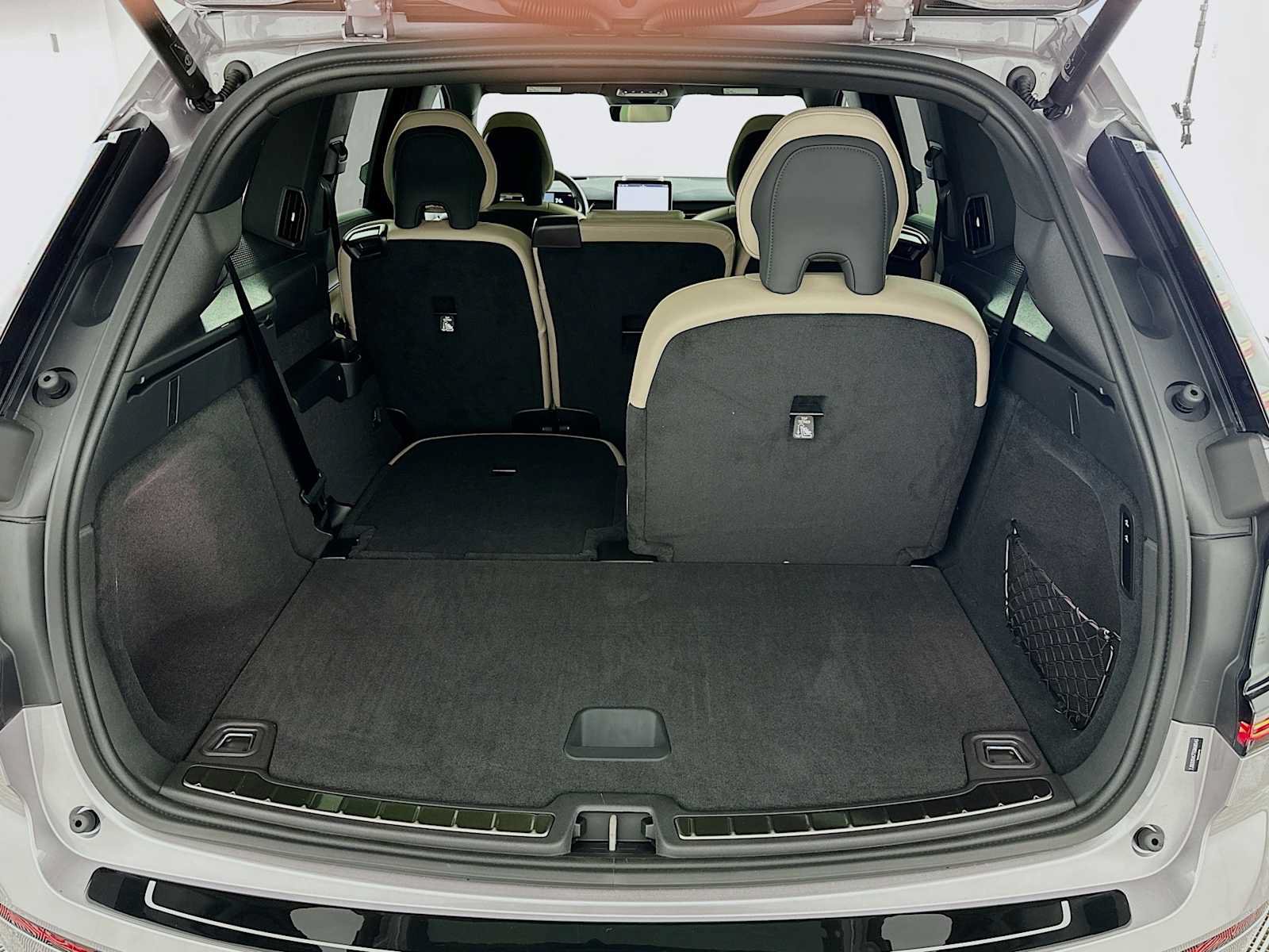 New 2026 Volvo EX90 Plus RWD image 24