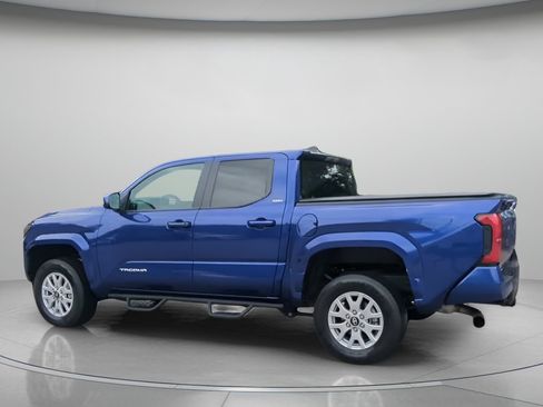 Used 2025 Toyota Tacoma SR5 RWD image 20