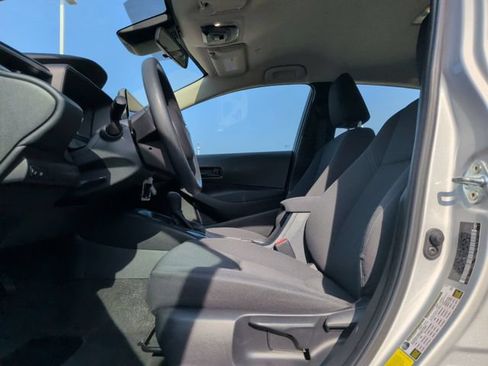 Used 2024 Toyota Corolla LE FWD image 11