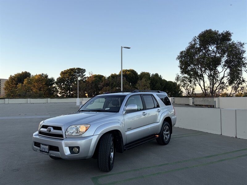 Used 2006 Toyota 4Runner Limited w/ Preferred Accessory Pkg RWD image 30