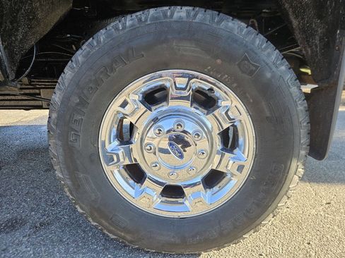 Used 2016 Ford F350 XLT w/ XLT Premium Package image 27