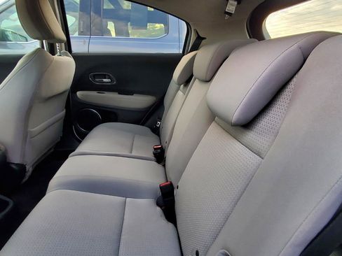 Used 2021 Honda HR-V EX image 5