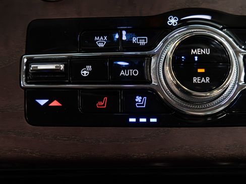 Used 2023 Lincoln Aviator Reserve w/ Equipment Group 201A image 14