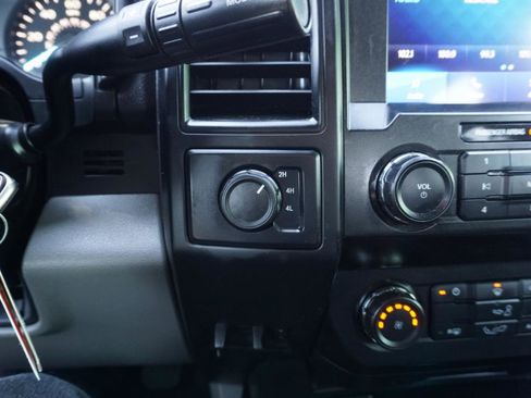 Used 2019 Ford F150 XL w/ Equipment Group 101A Mid AWD/4WD image 15