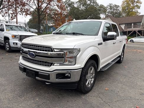 Used 2018 Ford F150 Lariat w/ Equipment Group 502A Luxury image 3