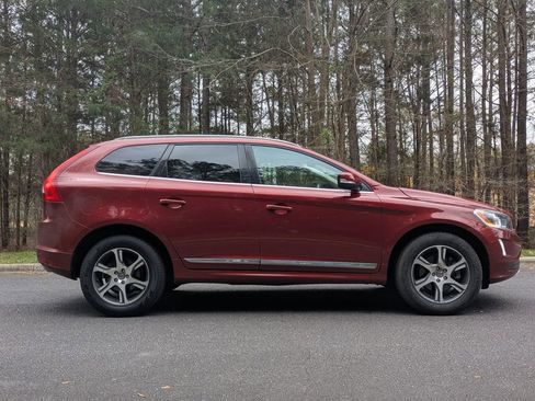 Used 2014 Volvo XC60 T6 image 8