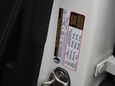 Used 2020 Audi Q8 Premium Plus w/ Premium Plus Package image 32