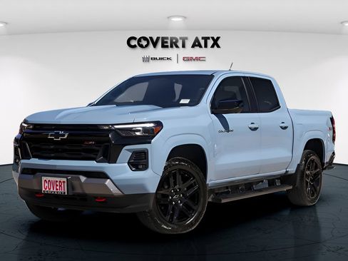 Used 2025 Chevrolet Colorado Z71 w/ Technology Package AWD/4WD image 1