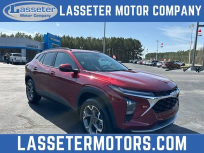 New 2025 Chevrolet Trax LT w/ Driver Confidence Package