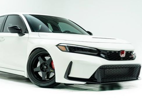 Used 2024 Honda Civic Type R image 4
