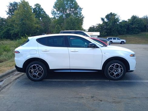 Used 2024 Alfa Romeo Tonale Ti AWD/4WD image 22