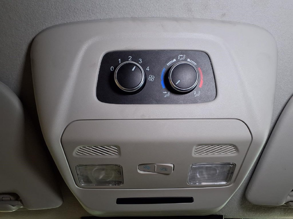 Used 2023 Ford Transit 350 XLT RWD image 14