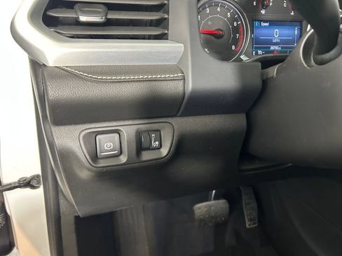 Used 2023 GMC Acadia SLE w/ Driver Convenience Package FWD image 19