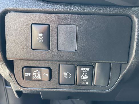 Used 2020 Toyota Tacoma TRD Sport w/ Technology Package RWD image 20