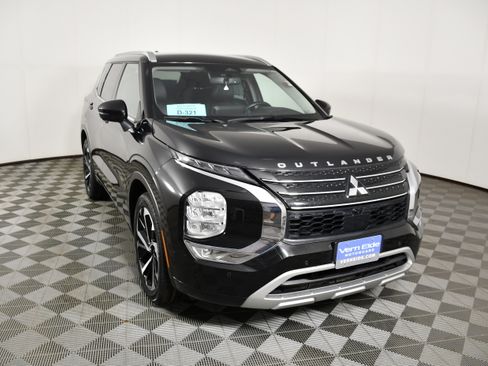Used 2022 Mitsubishi Outlander SEL AWD/4WD image 3