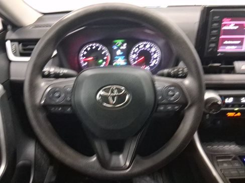 Used 2021 Toyota RAV4 XLE FWD image 22