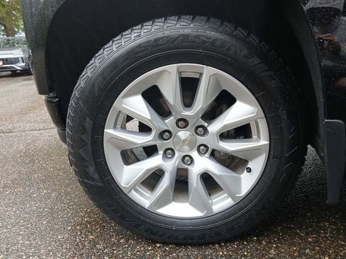 Used 2019 Chevrolet Silverado 1500 Custom w/ Custom Value Package image 25