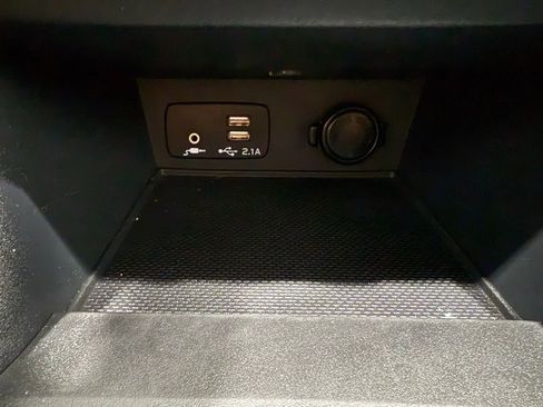 Used 2023 Subaru Impreza 2.0i Limited image 34