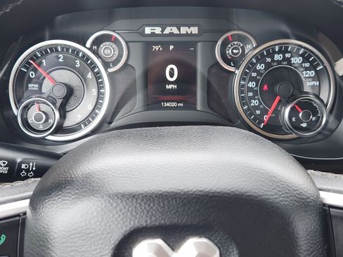 Used 2019 RAM 1500 Big Horn AWD/4WD image 17