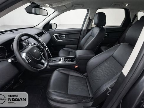 Used 2018 Land Rover Discovery Sport SE AWD/4WD image 7
