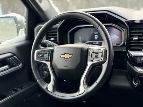 Used 2023 Chevrolet Silverado 1500 LTZ w/ LTZ Premium Package image 24