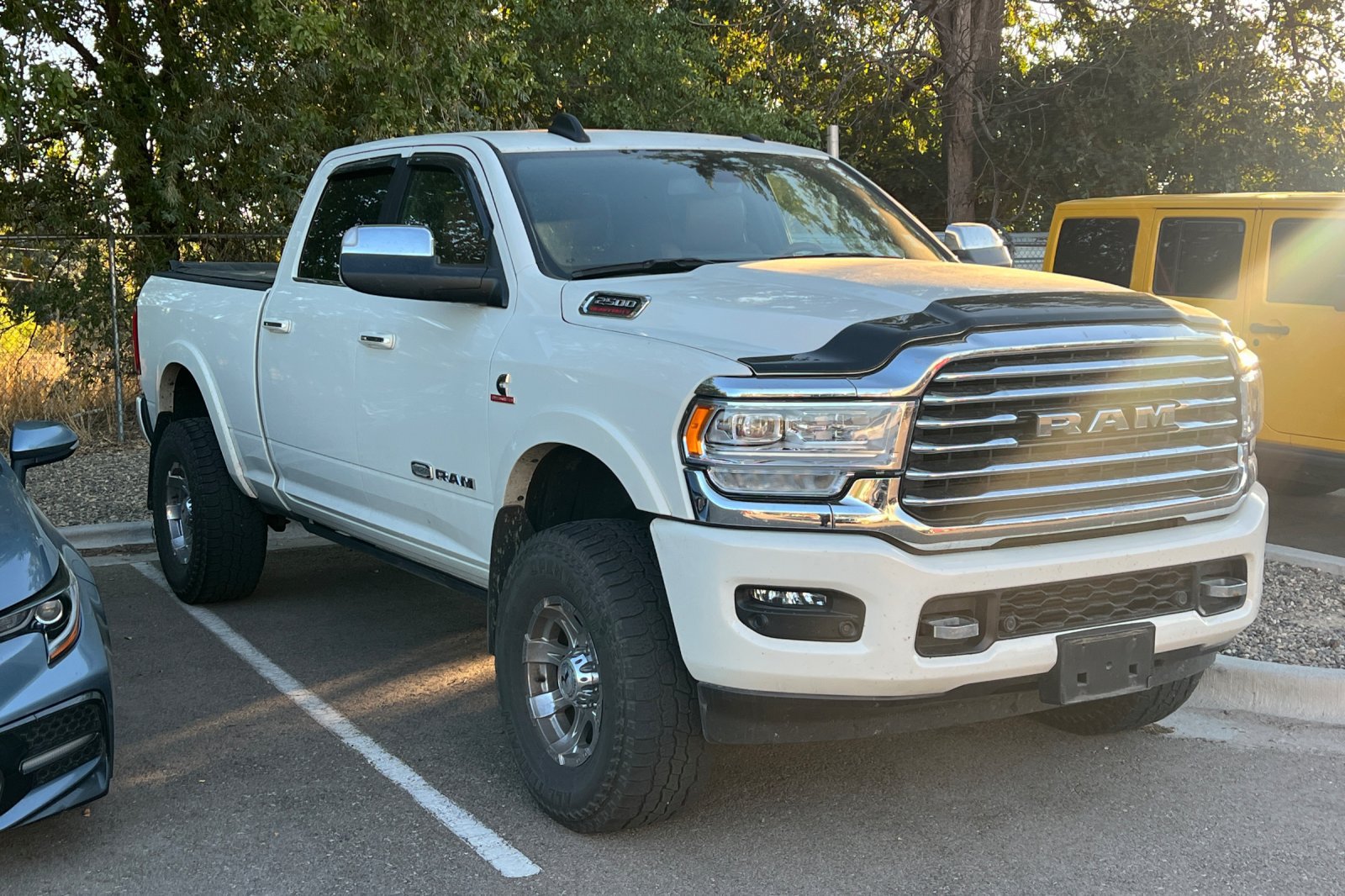Used 2022 RAM 2500 Limited AWD/4WD image 2