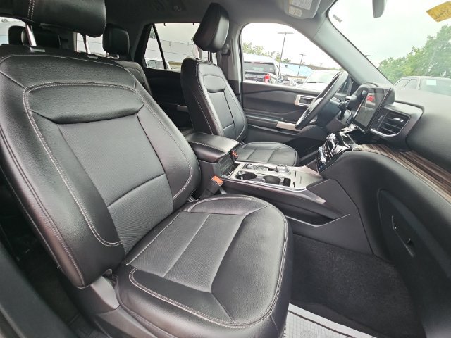 Used 2024 Ford Explorer Limited AWD/4WD image 31