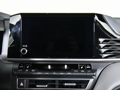 New 2026 Toyota Camry SE image 4