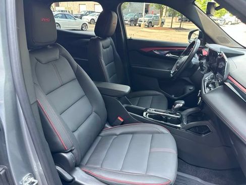 Used 2025 Chevrolet TrailBlazer RS w/ Convenience Package AWD/4WD image 28