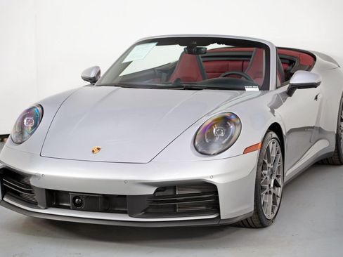 Used 2025 Porsche 911 Carrera RWD image 47