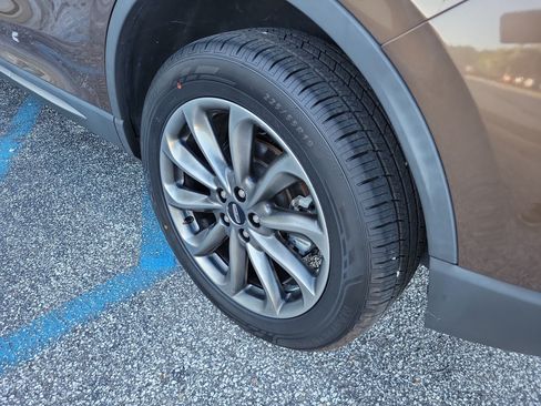 Used 2022 Lincoln Corsair FWD w/ Premium Package image 26