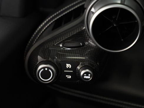 Certified 2021 Ferrari F8 Tributo RWD image 49