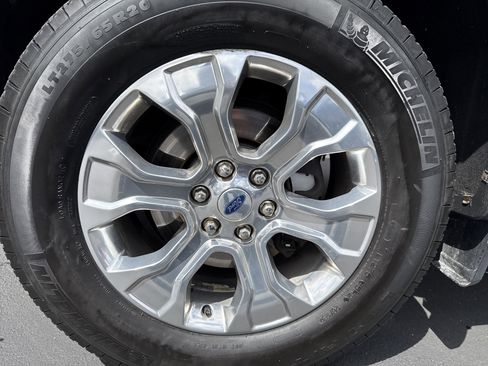 Used 2016 Ford F150 Limited AWD/4WD image 9