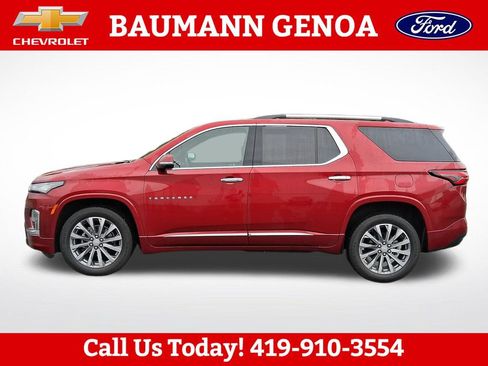 Used 2023 Chevrolet Traverse Premier w/ LPO, Floor Liner Package AWD/4WD image 2