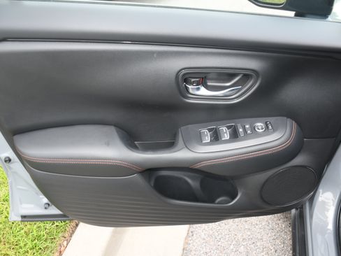 Used 2025 Honda HR-V Sport image 9