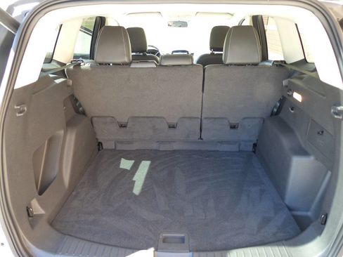 Used 2019 Ford Escape SEL FWD image 18