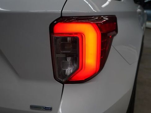 Used 2020 Ford Explorer XLT w/ Equipment Group 202A AWD/4WD image 65