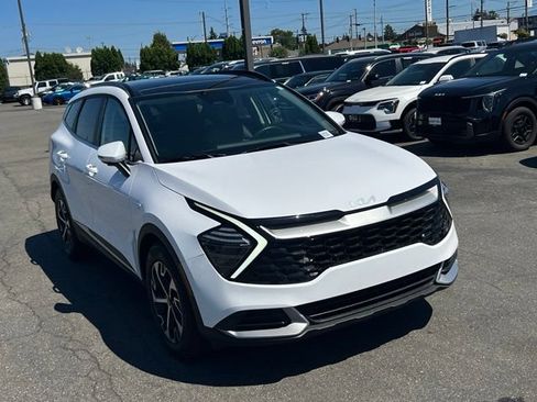 Certified 2025 Kia Sportage EX w/ Premium Package FWD image 3