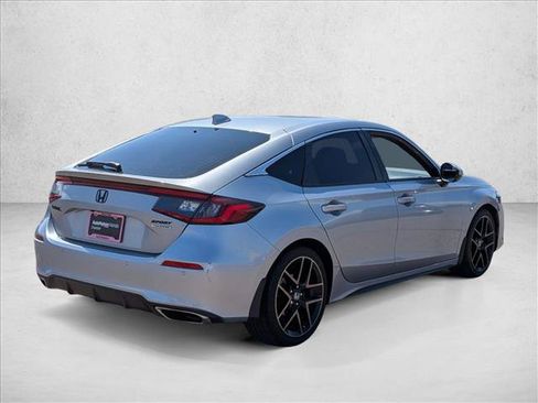 Used 2022 Honda Civic Sport Touring image 5