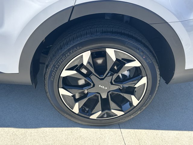 Certified 2025 Kia Sorento EX w/ Panoramic Sunroof Package AWD/4WD image 37